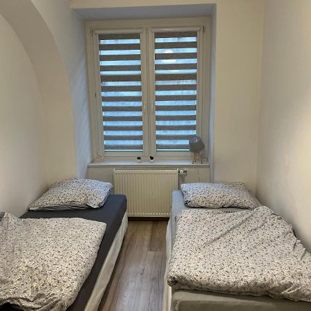 Апартаменти Apartament 3 Pokojowy Z Parkingiem Зомбковіце-Шльонскє Екстер'єр фото
