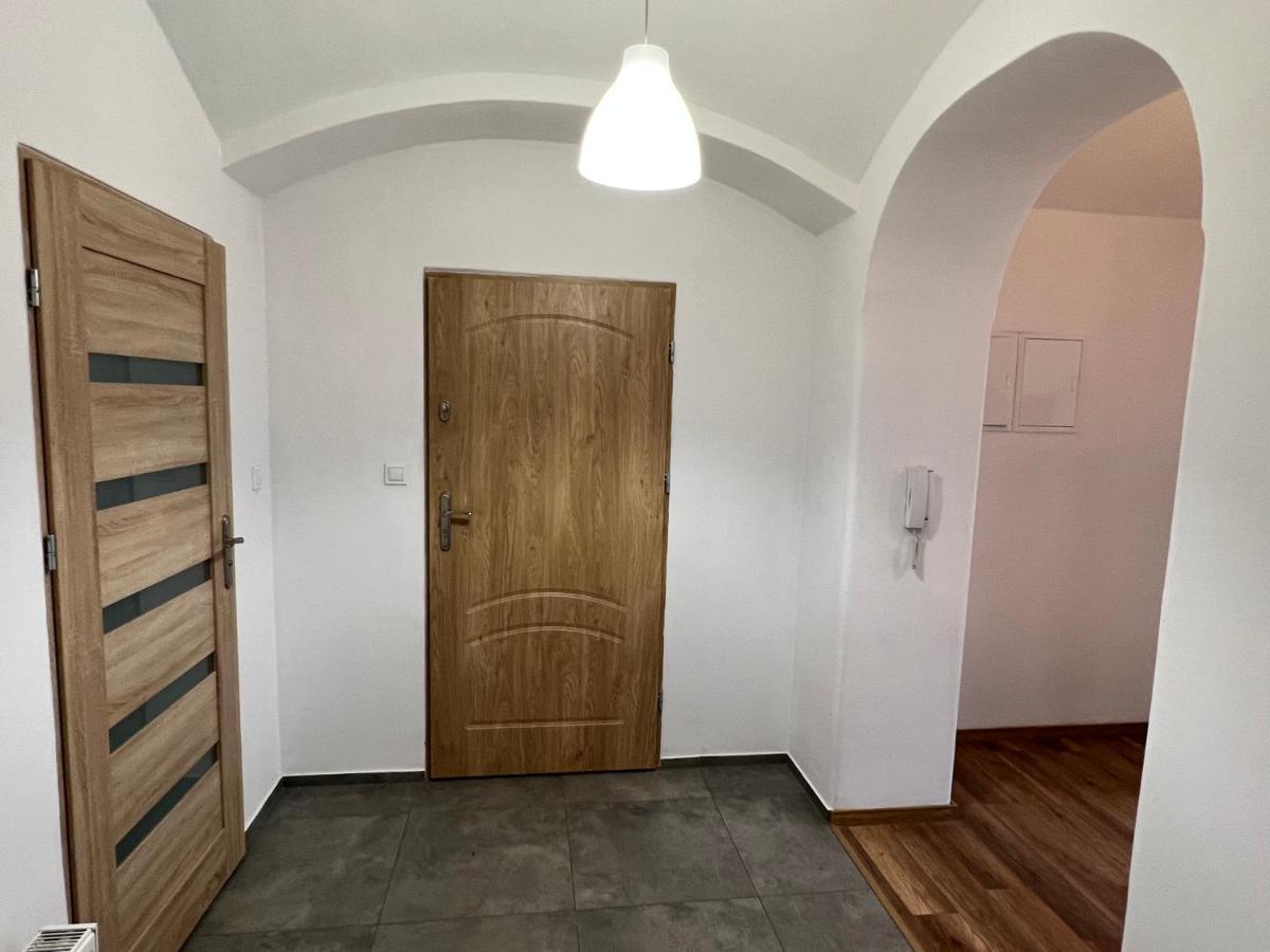 Апартаменти Apartament 3 Pokojowy Z Parkingiem Зомбковіце-Шльонскє Екстер'єр фото
