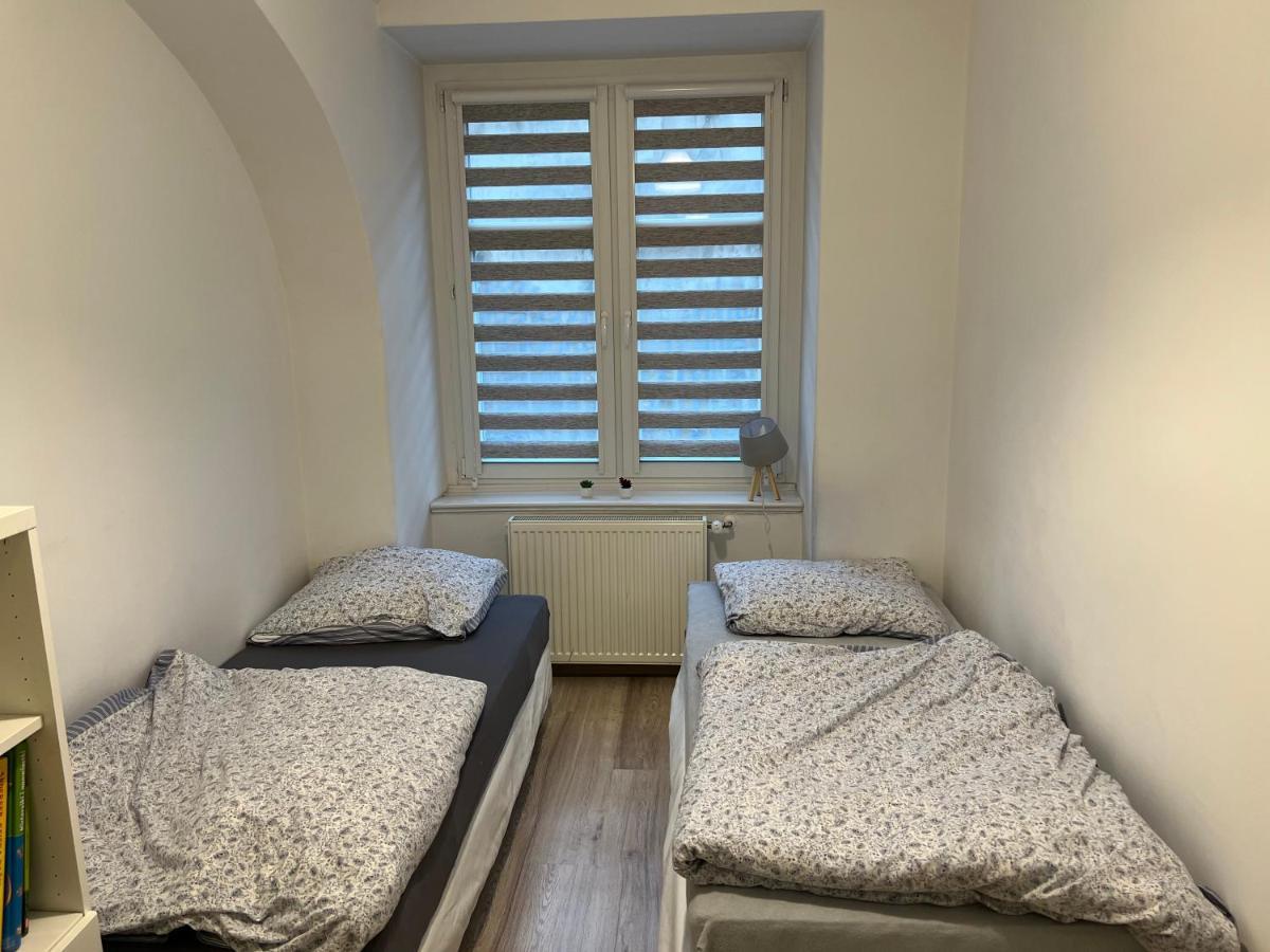 Апартаменти Apartament 3 Pokojowy Z Parkingiem Зомбковіце-Шльонскє Екстер'єр фото