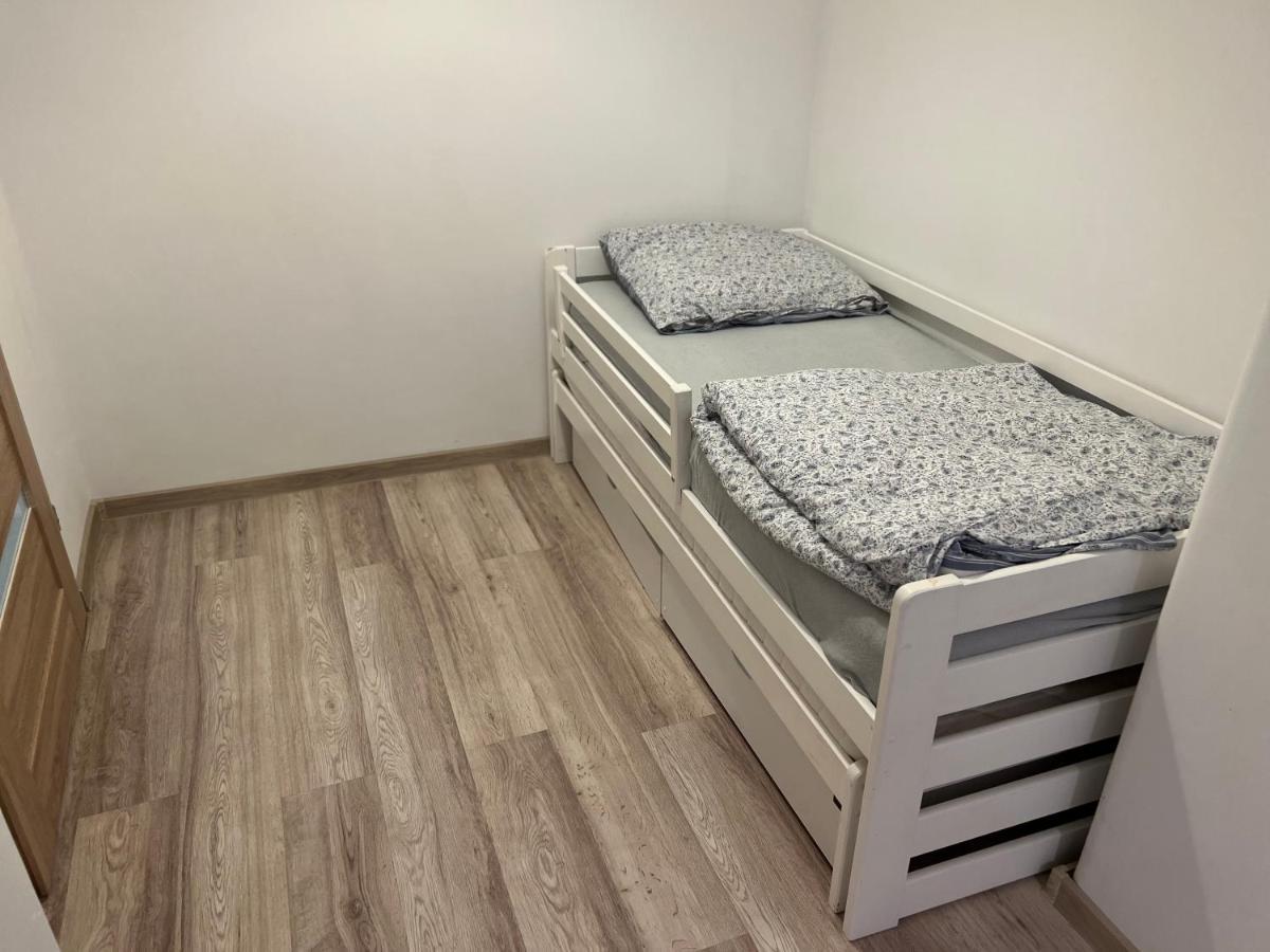 Апартаменти Apartament 3 Pokojowy Z Parkingiem Зомбковіце-Шльонскє Екстер'єр фото